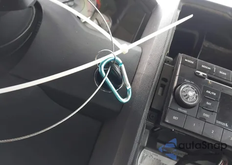 2008 Chrysler 300 Limited из США, поврежденный, VIN 2C3KA33G18H241304